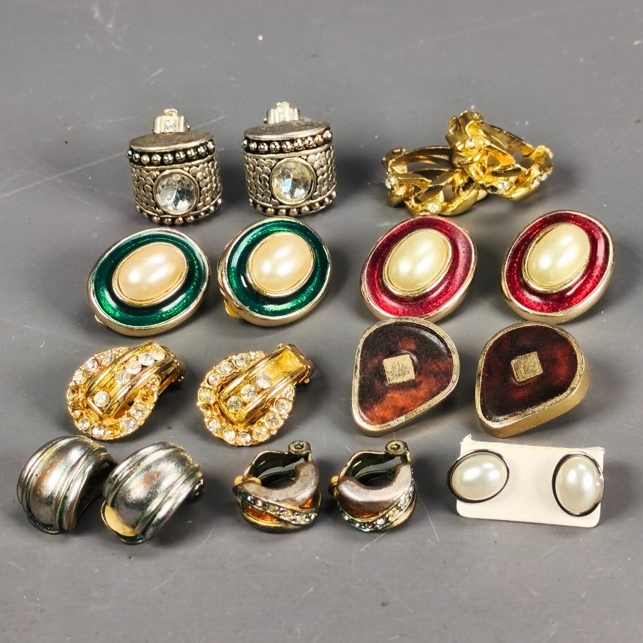 Item 16474 - Image 0