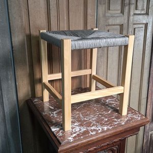 Taburete de Madera con Asiento Trenzado Gris - imagen 1