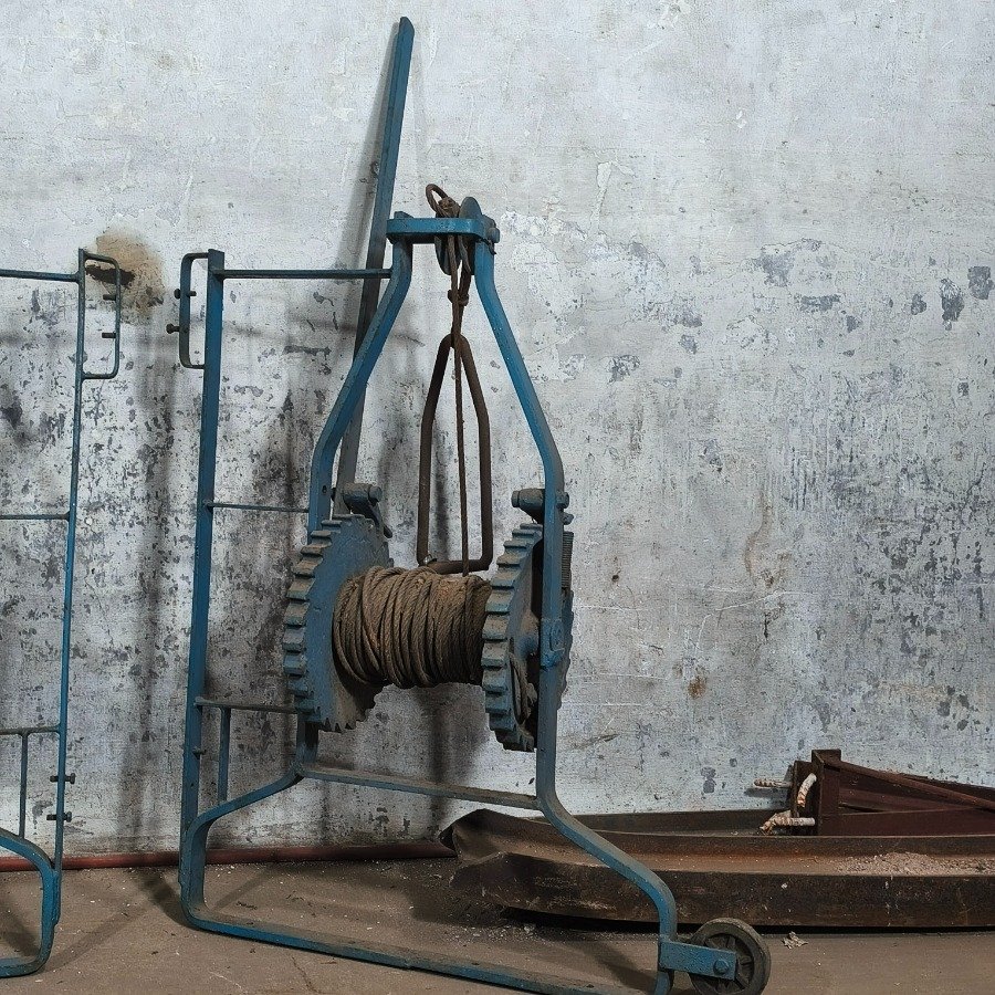 Item 16876 - Image 2