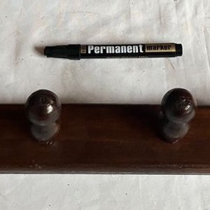 Perchero de Madera Rústico para Amurar con 4 Perchas - imagen 3