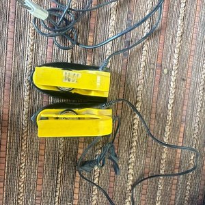 Juego de 2 Lijadoras Eléctricas Amarillas - imagen 4