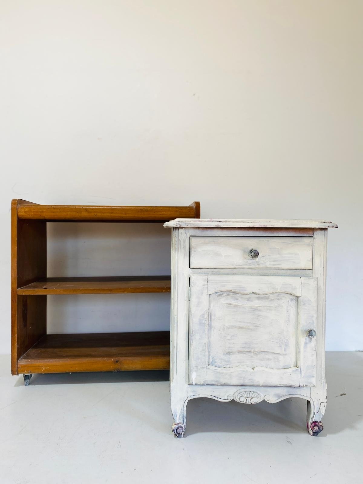 Item mesa-de-luz-color-blanco-rack-de-tv-2-estantes - Image 0