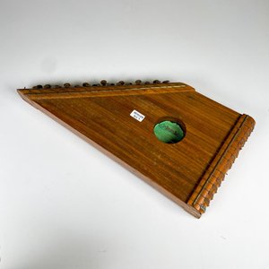 Lote anterior: Citará en madera colombina