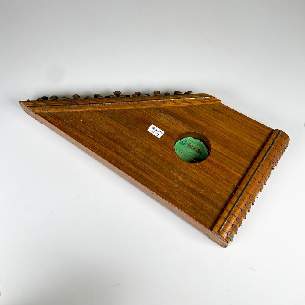 Citará en madera colombina