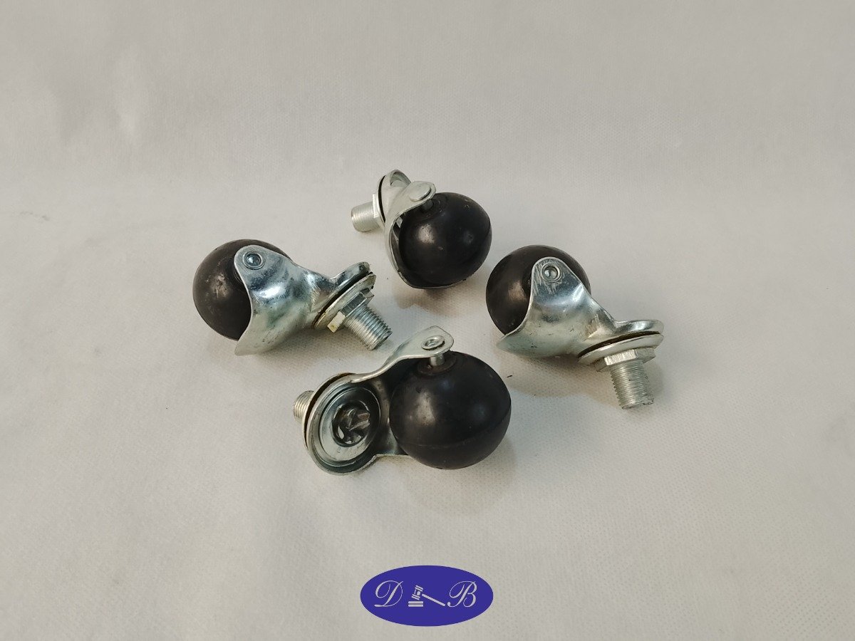 Set de 4 Ruedas Giratorias Metálicas con Base