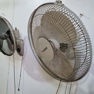 Par de Ventiladores de Pared James - Para Boliche o Salón de Eventos - imagen 3