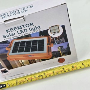 Foco de Trabajo LED Solar KEEMTOR 300W con Indicador de Carga - imagen 14