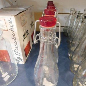 Botella de vidrio transparente - imagen 1