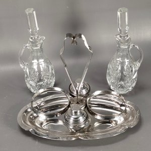 Juego Vinagrera Aceitera Salero Pimentero con Bandeja Vidrio y Metal - imagen 6