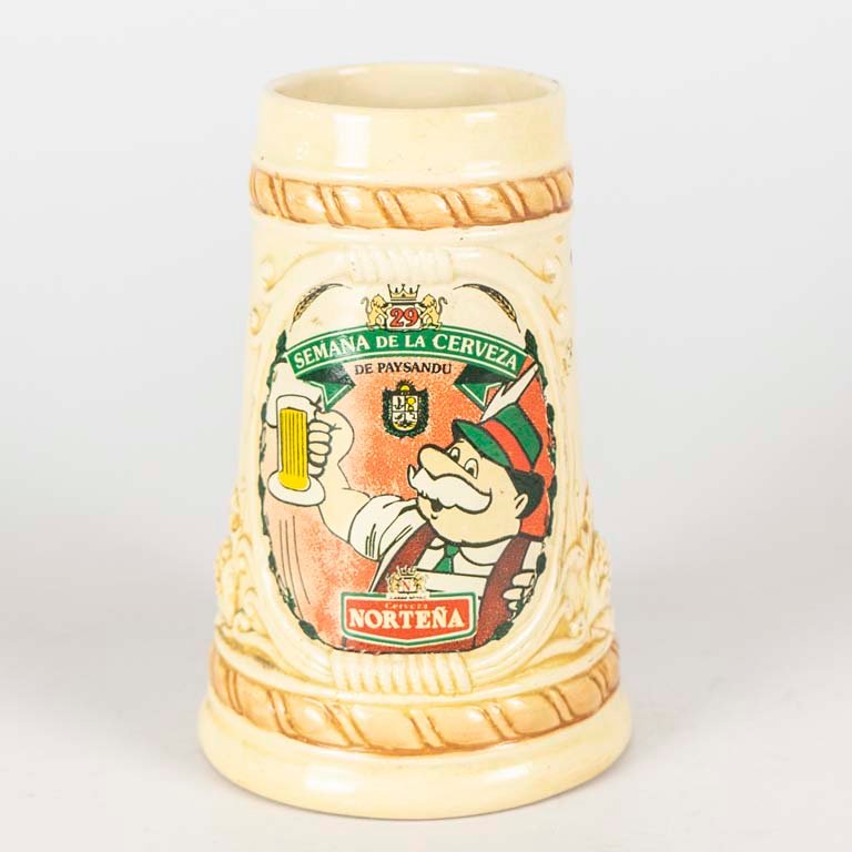 Lote siguiente: Jarra de cerveza Norteña de cerámica para la 29ª semana de la cerveza de Paysandú