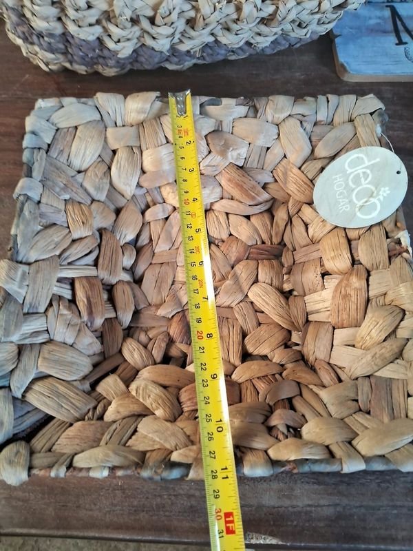Objetos de mimbre y madera para decoración y uso doméstico - imagen 9