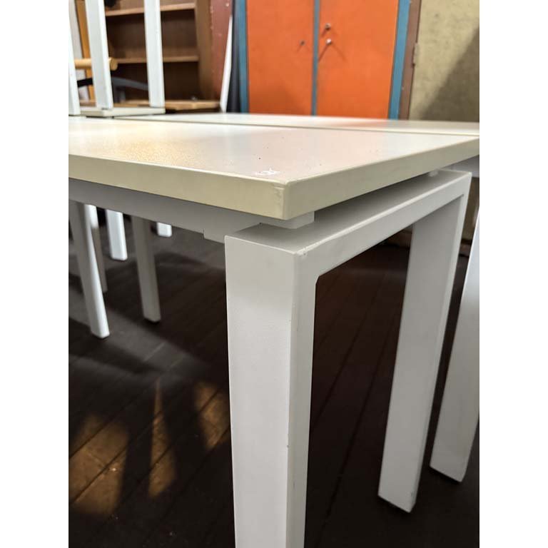 Item 2104704 - Image 1