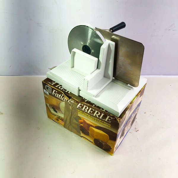 Cortadora de Fiambre Eléctrica Eberle Blanca - imagen 1