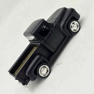 Camioneta Ford F-100 Negra a Escala - imagen 6