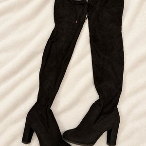 Lote anterior: Botas Bucaneras Negras Talle 38