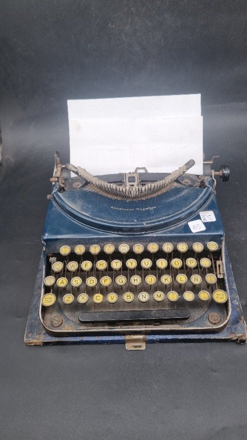 Máquina de Escribir Antigua Remington Azul