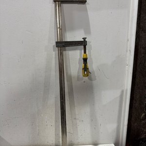 Lote anterior: Sargento Carpintero 120x800mm