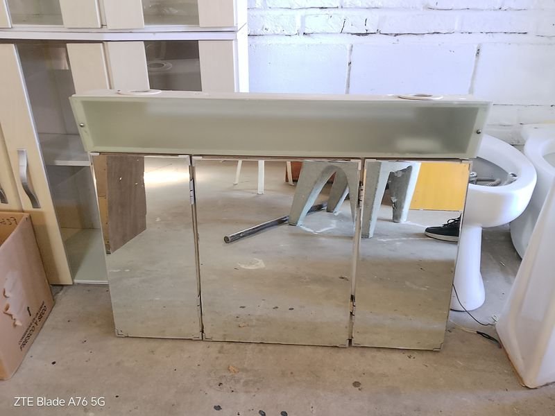 Item 900611 - Image 0