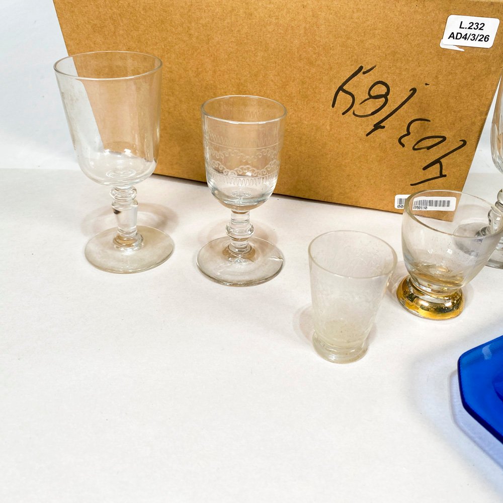 Lote de platos, vasos y copas de vidrio - imagen 3