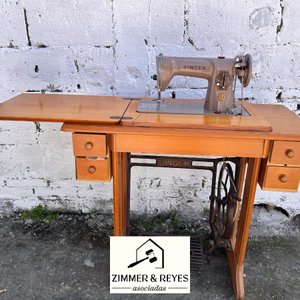 Máquina de Coser Singer Antigua con Mueble de Madera - imagen 6