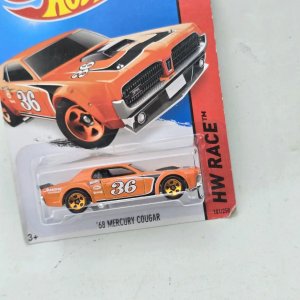 Hot Wheels '68 Mercury Cougar Naranja Track Stars - imagen 2