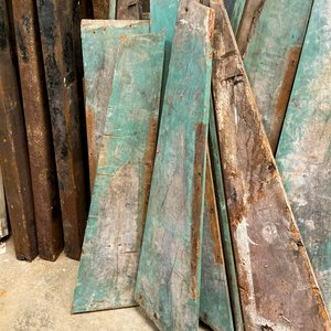 Trece Escalones de Madera Rústica con Pátina Turquesa - imagen 3