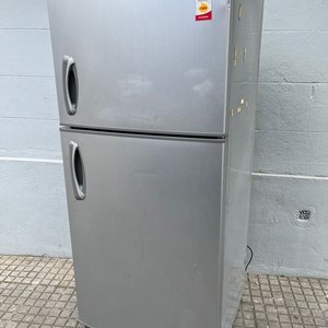 Lote anterior: Heladera James Frío Seco con Freezer