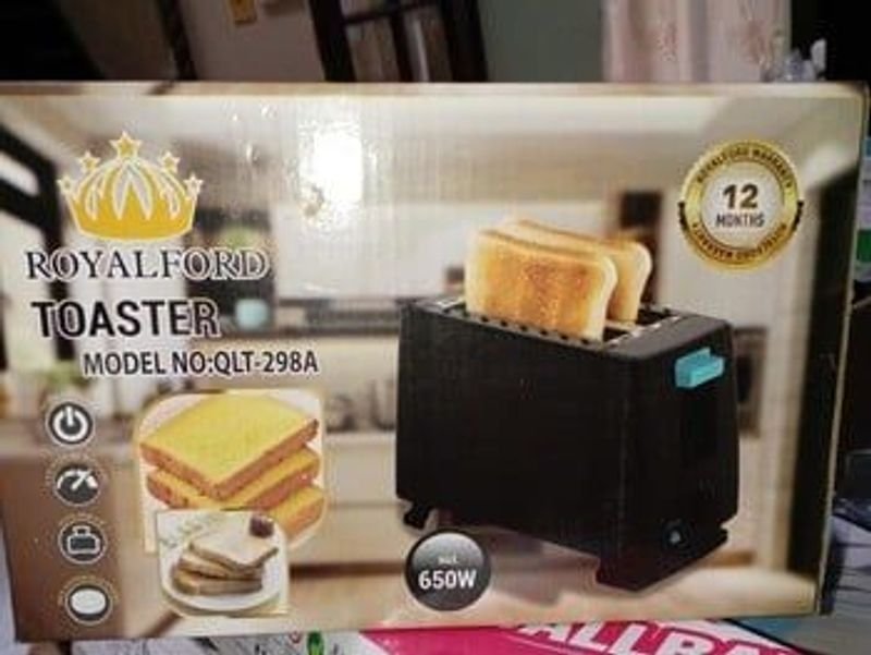 Lote siguiente: Tostadora de alta calidad con 650W de potencia