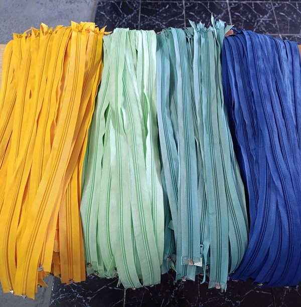 Cierres de 4 colores en nylon/polyester - imagen 1
