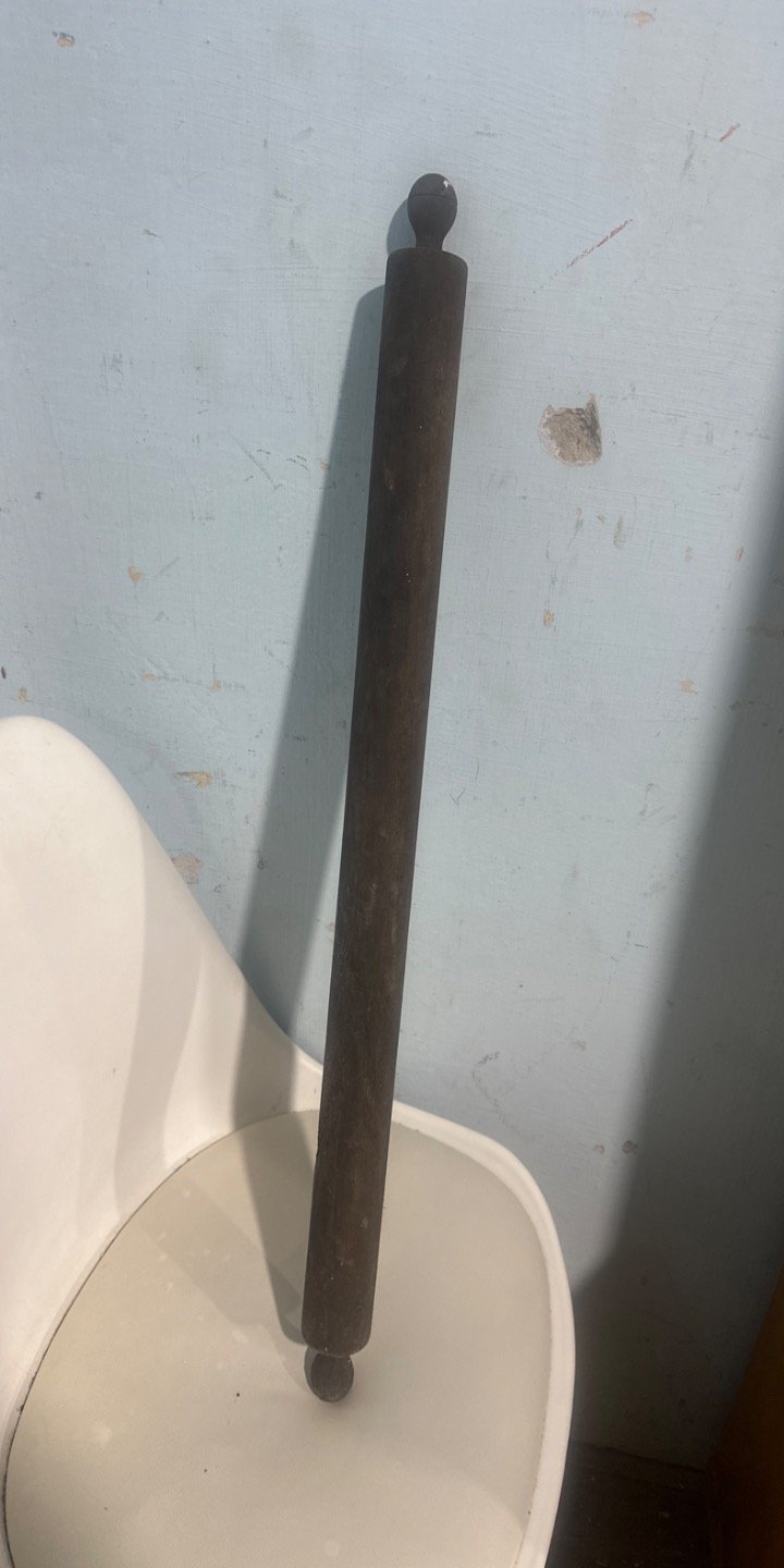 Palote Grande de Madera Oscura