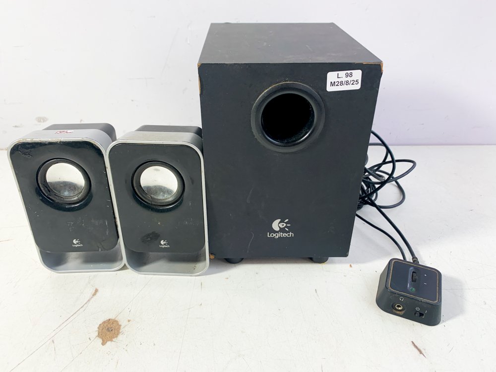 Lote anterior: Equipo de Sonido Logitech 2.1 - Prendedor