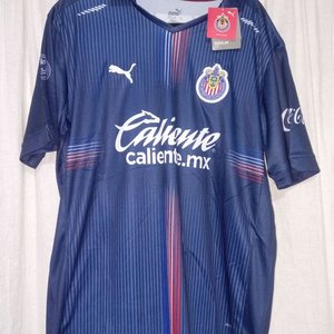 Lote siguiente: Remera Deportiva Puma Original Talle 2XL