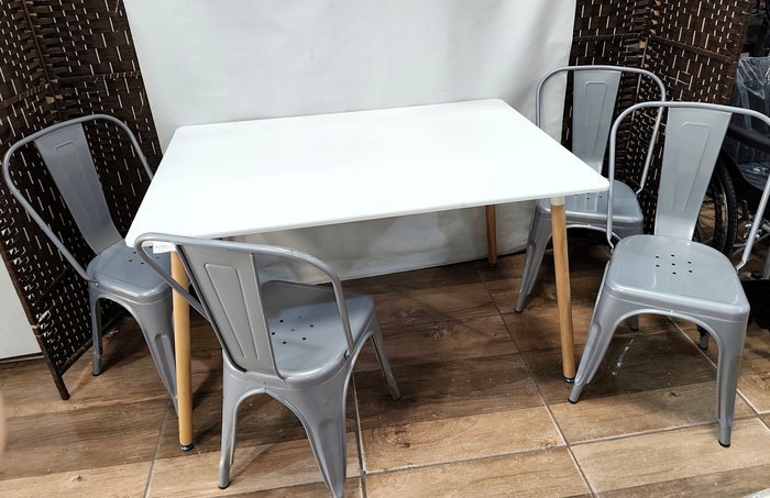 Item 16856 - Image 0