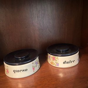 Set de 2 Salseras de Cerámica para Queso y Dulce con Tapa - imagen 3