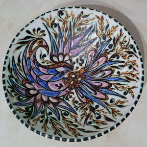 Cuenco Artesanal de Cerámica con Diseño de Pavo Real y Motivos Florales - imagen 1