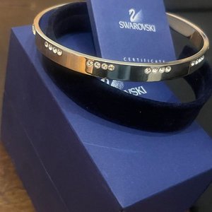 Brazalete Swarovski Miami Baño Rodio con Cristales Engastados y Estuche Original - imagen 4