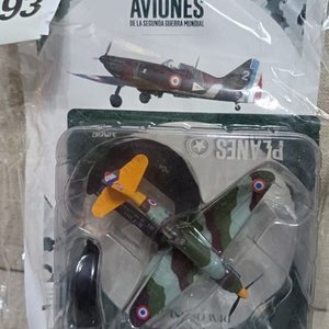Lote siguiente: Avión en Miniatura de Colección Segunda Guerra Mundial