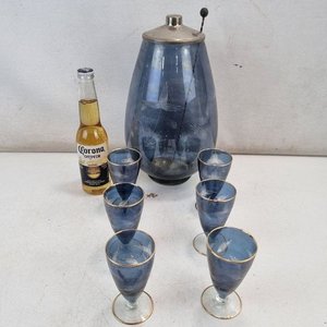 Lote anterior: Elegante Set de Licorera Azul con 6 Copas y Removedor - Vidrio Decorado