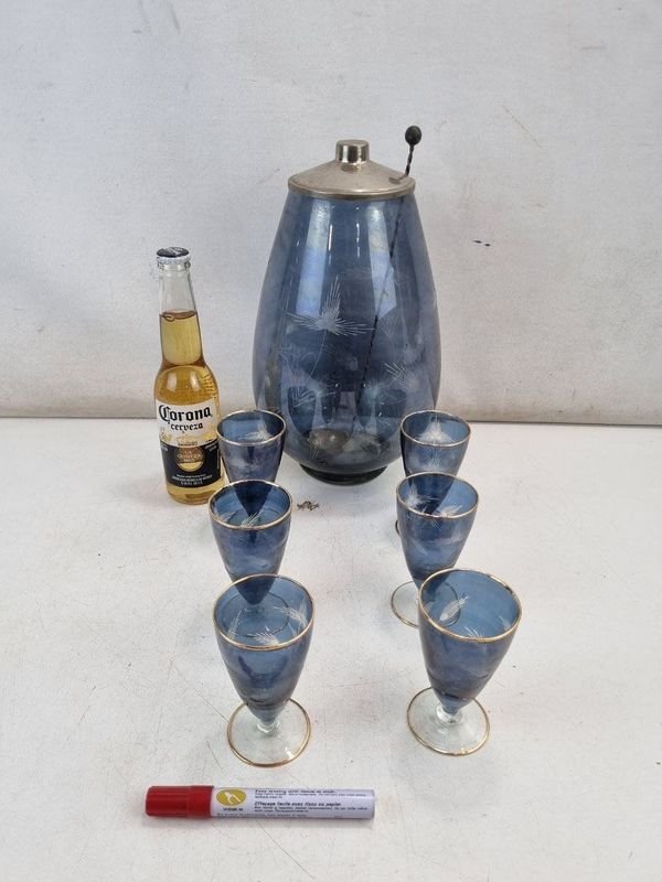 Elegante Set de Licorera Azul con 6 Copas y Removedor - Vidrio Decorado