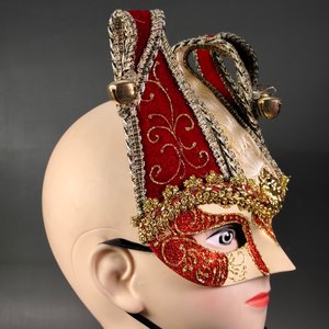 Antifaz Veneciano con Cascabeles y Detalles Dorados - imagen 7