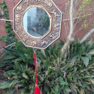16 Espejos Feng Shui Octogonales con Borla Roja - imagen 2