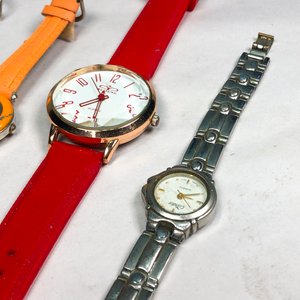 Lote de Cuatro Relojes para Dama - imagen 2
