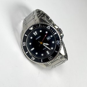 Lote siguiente: Reloj Casio de Caballero para Buceo con Malla de Metal