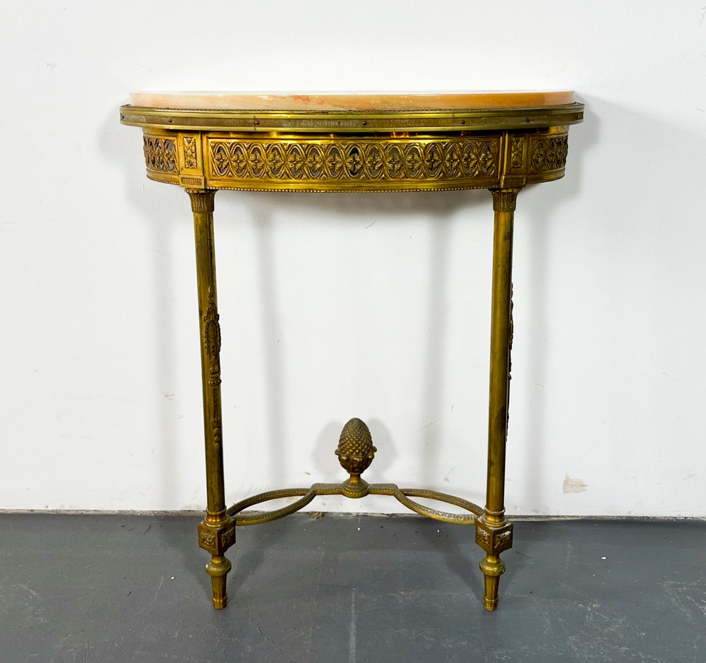 Consola Francesa de Bronce con Tapa de Mármol y Detalles Calados