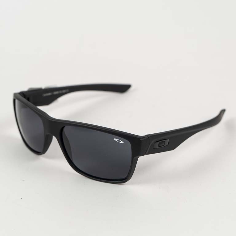 Lote siguiente: Par de lentes de sol Okey en buen estado