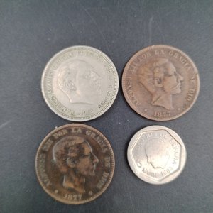 4 Monedas de España de Diferentes Épocas y Valores - imagen 5