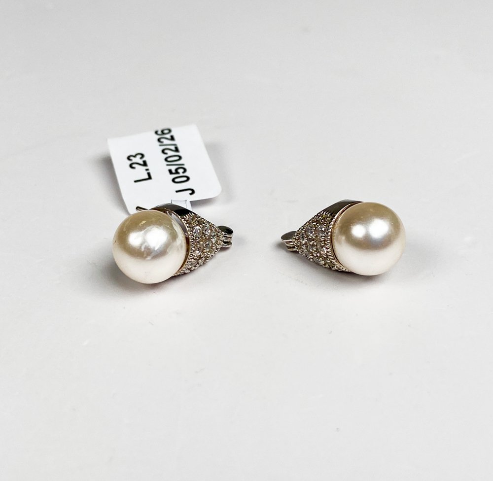 Item 496409 - Image 0