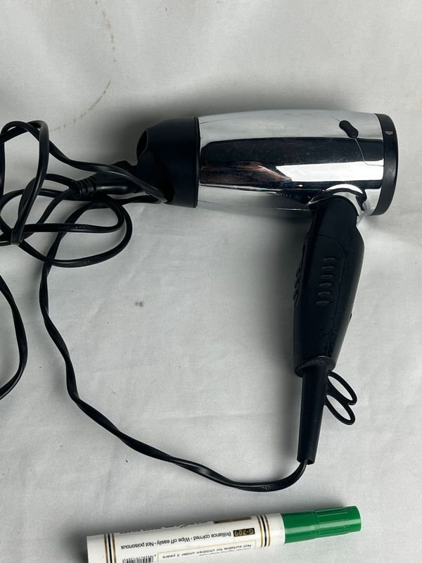 Secador de Pelo Travel Cromado 1800W