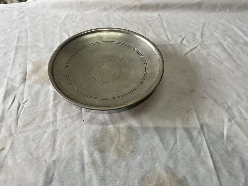 Lote anterior: Centro de mesa de metal blanco del antiguo Hotel Ermitage