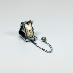 Reloj de Bolsillo Dama Metal Rectangular con Cadena y Estuche Bordo - imagen 2